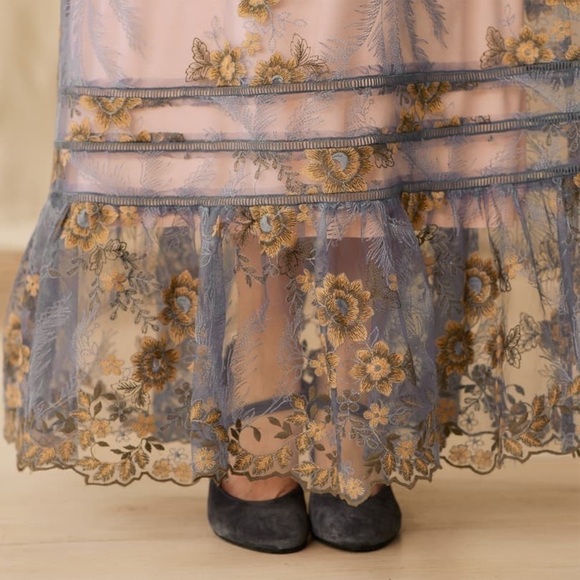 Sundance Lace Cardinal Embroidered Floral Dress - Picture 7 of 15